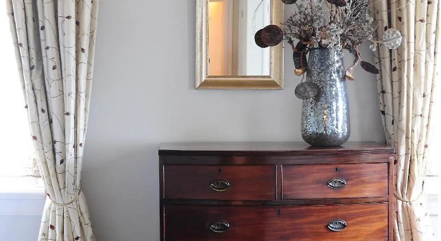 Inn on the Lake ROOM_EXAMPLE