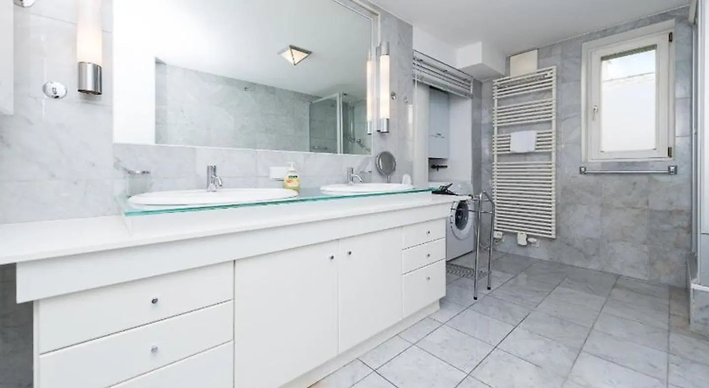 Duschel Apartments City Center BATHROOM
