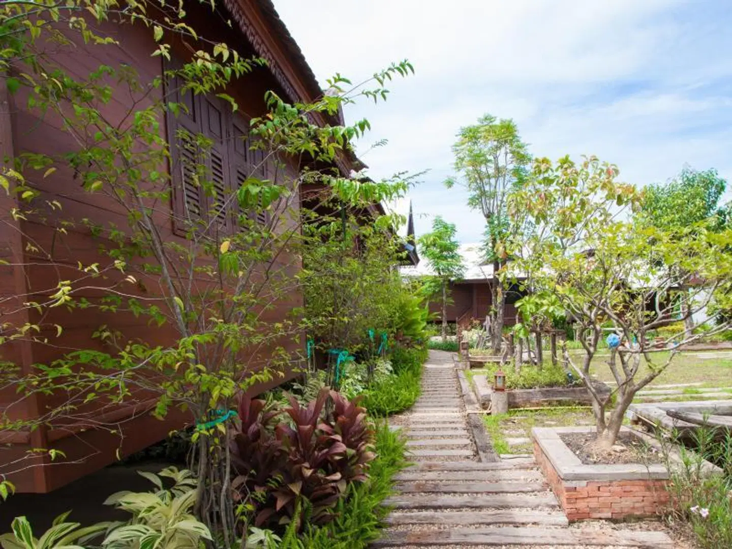 Huan Aumpron Resort LANDSCAPE