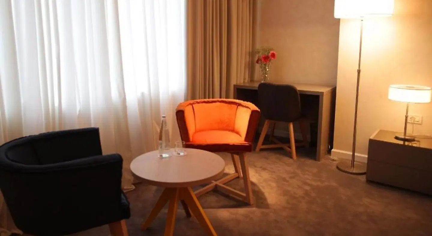 Best Western Premier Ark Hotel ROOM_EXAMPLE