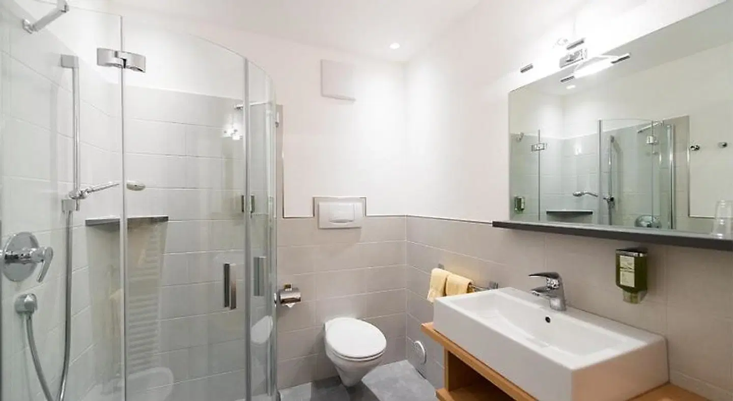 Paradies BATHROOM