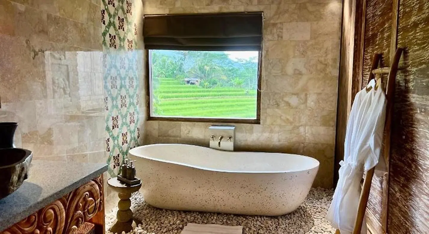 Abian Ayu Villa BATHROOM