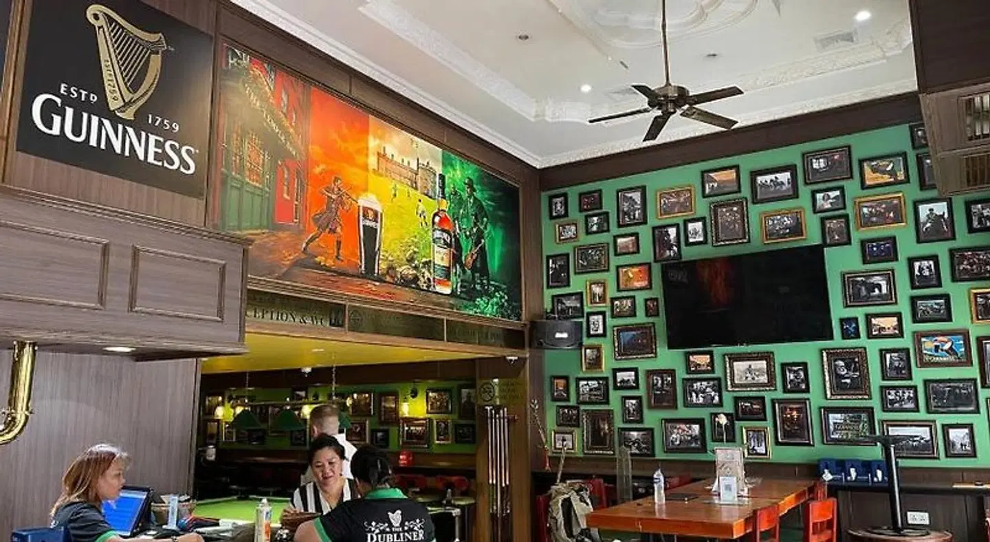 Riverside Hotel Phnom Penh BAR