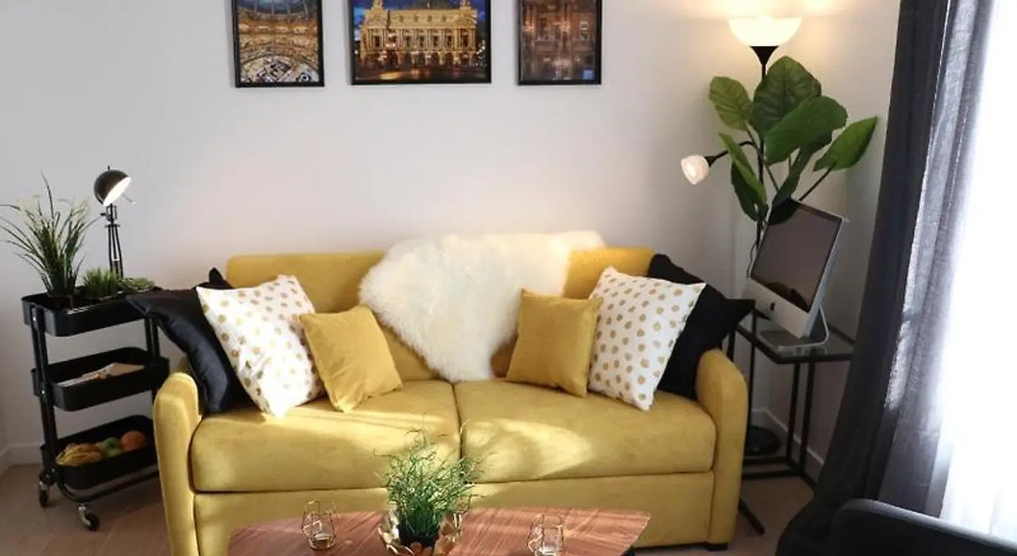 Léa de Paris ROOM_EXAMPLE