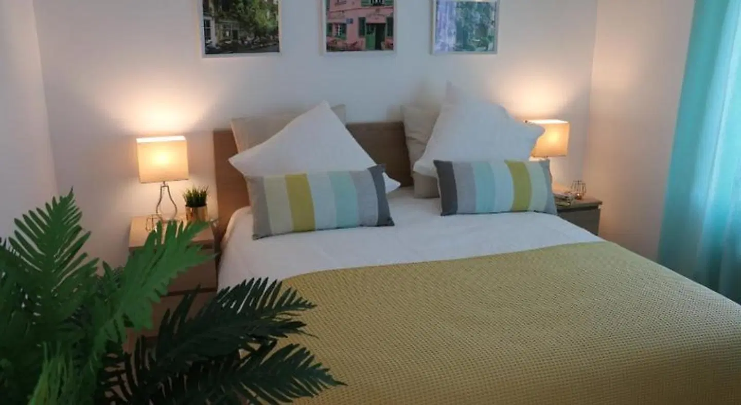 Léa de Paris ROOM_EXAMPLE