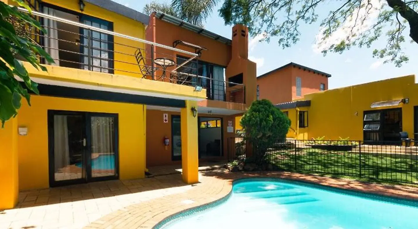 Linden Guest House EXTERIOR