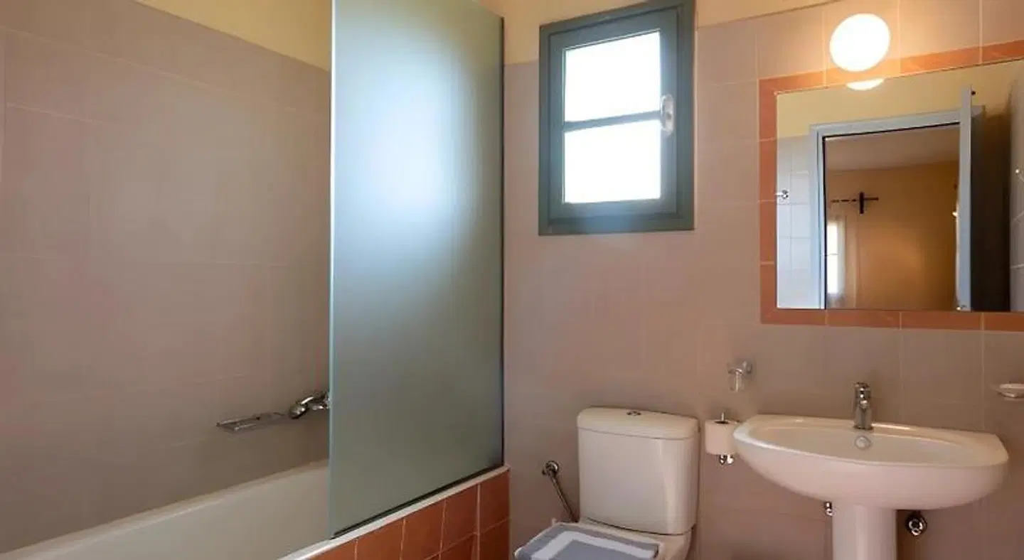 Mandilada Village BATHROOM