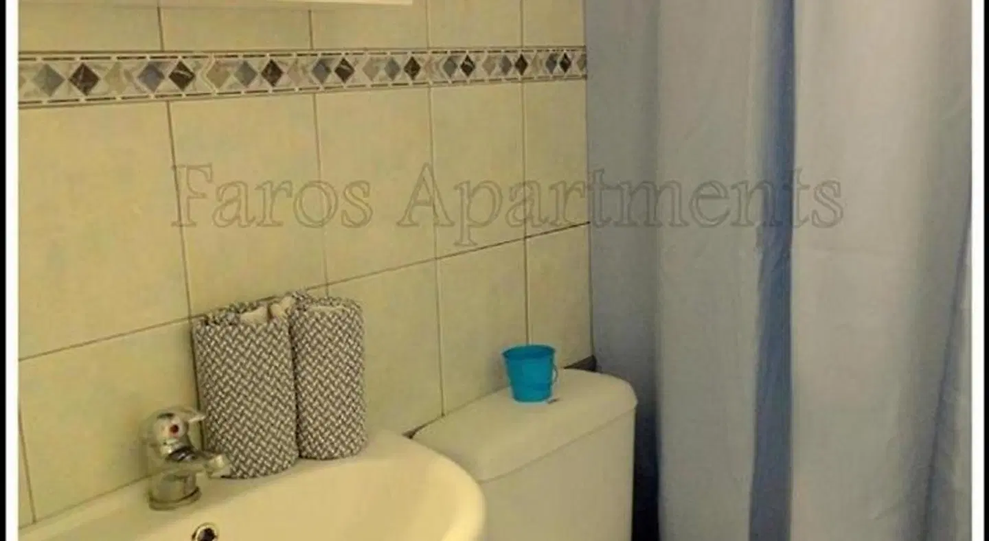 Faros Apartments BATHROOM