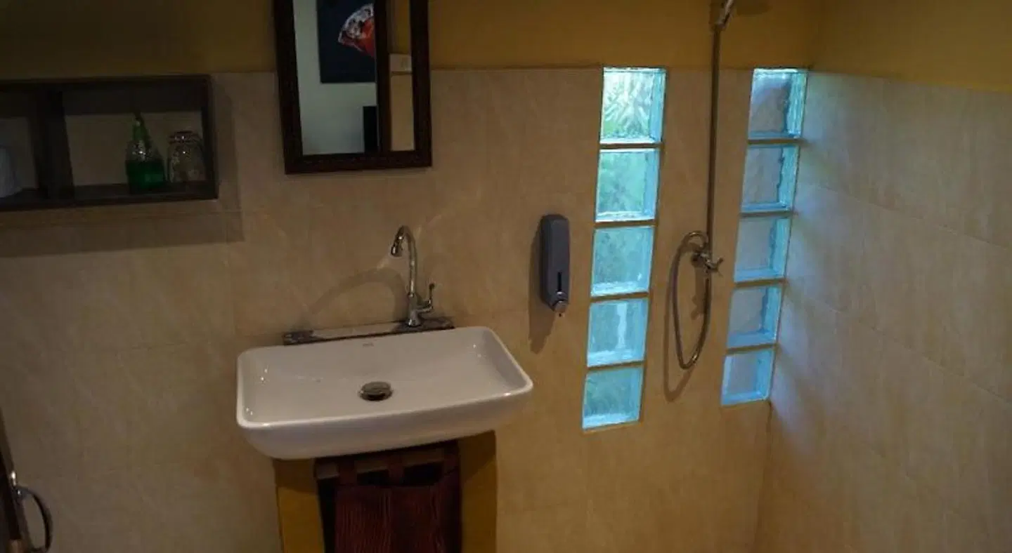 Khaolak Relax Resort BATHROOM