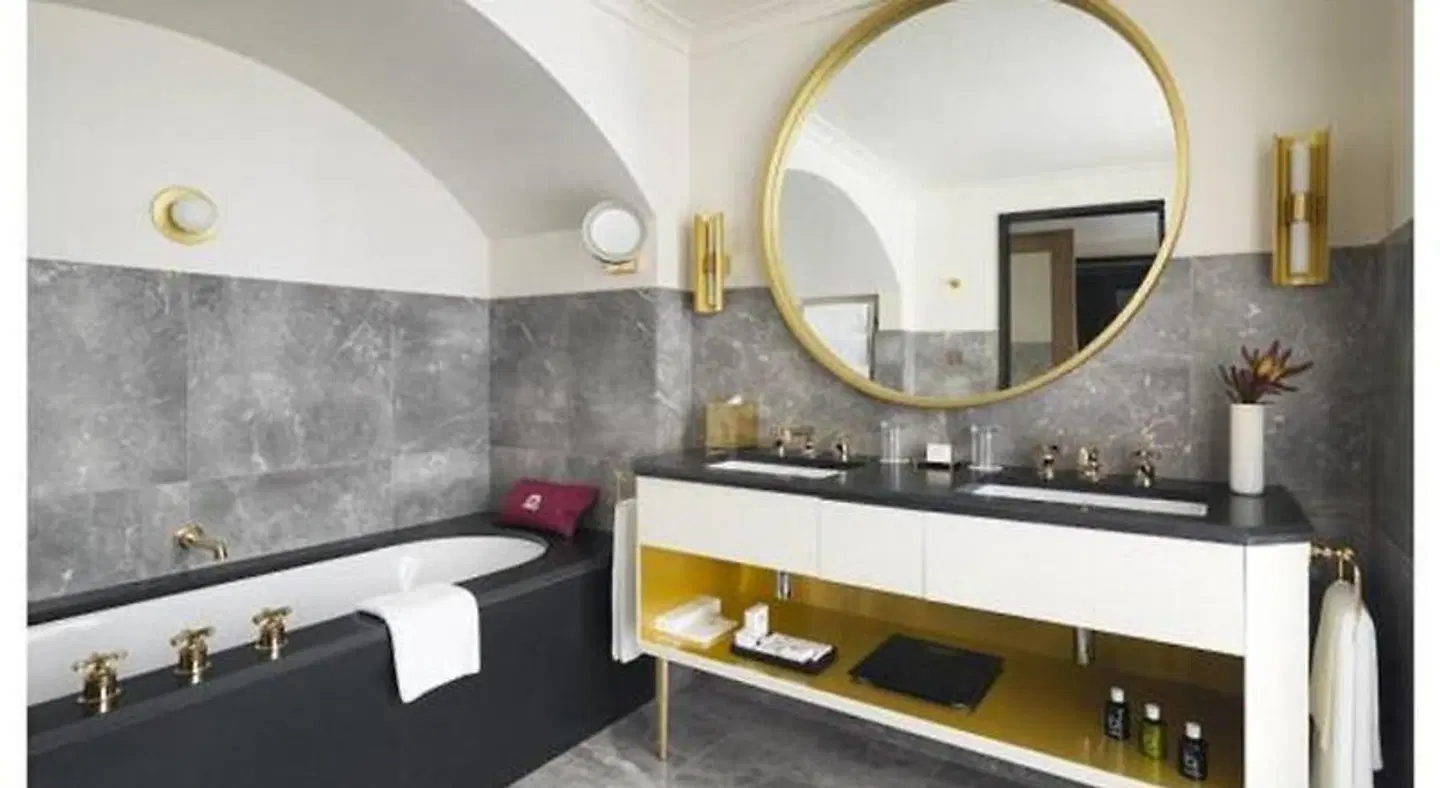 L'Apogée Courchevel - an Oetker Collection Hotel BATHROOM
