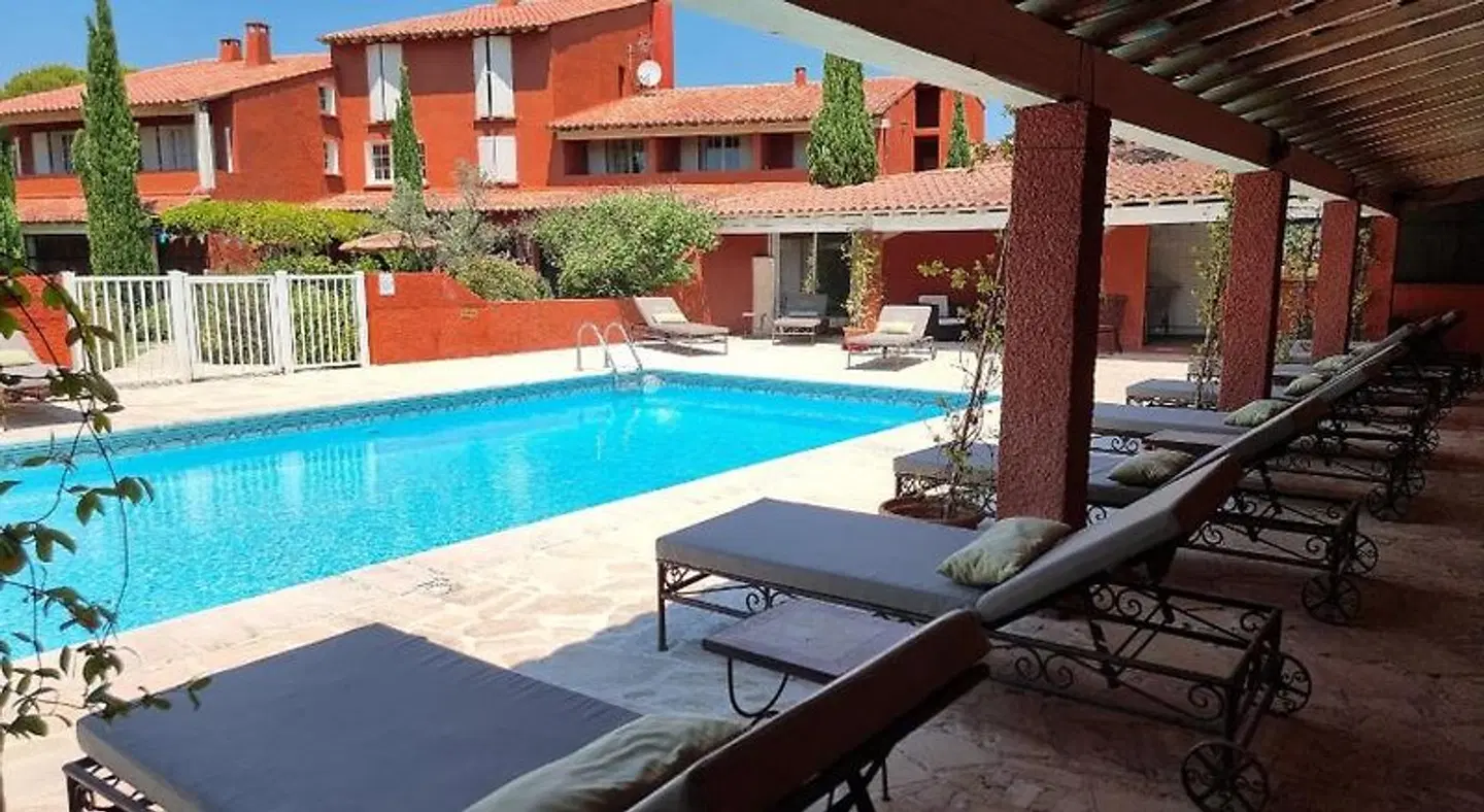 Castillon Des Baux OUTDOOR_POOL