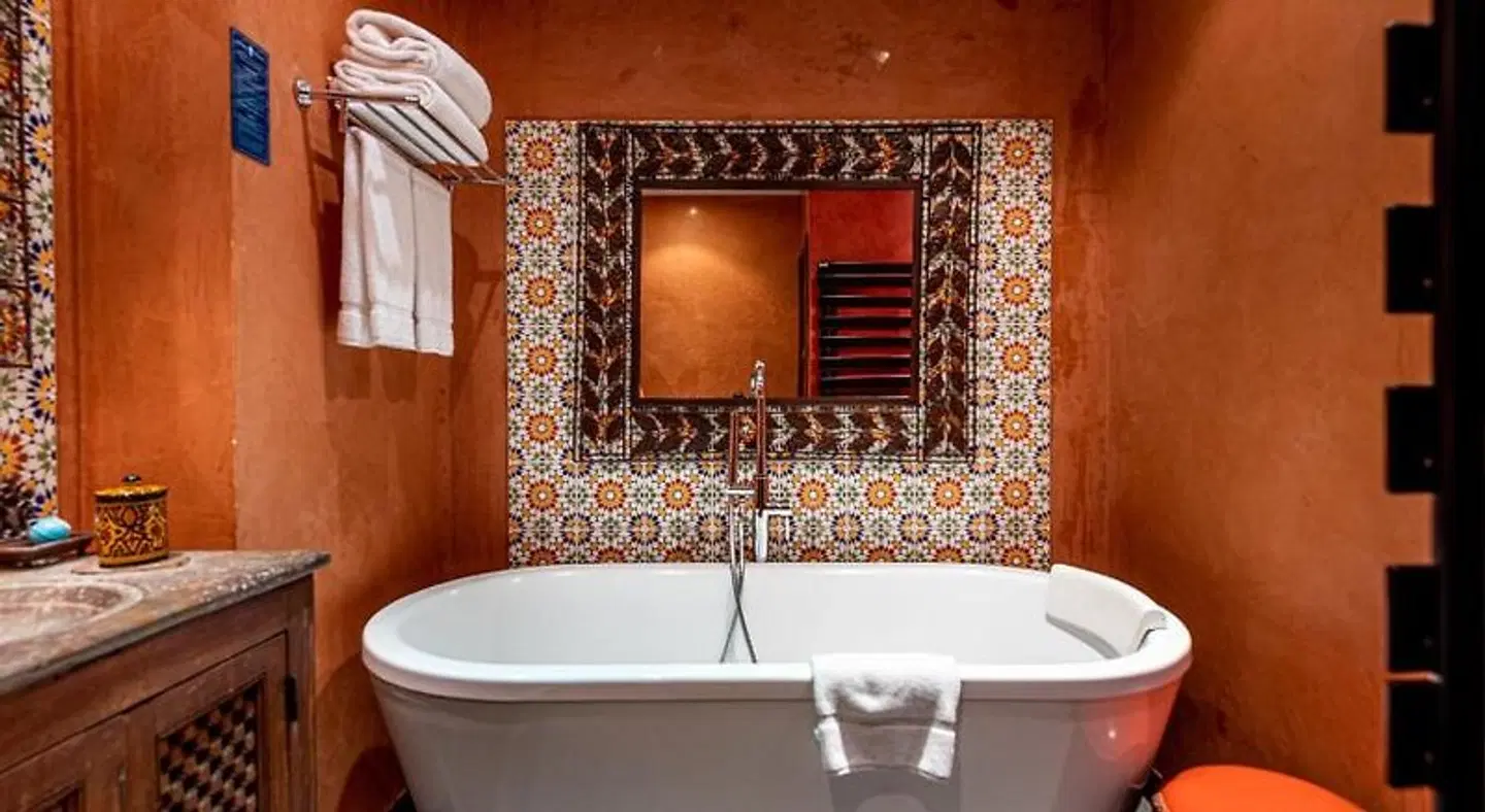 Le Trésor des Templiers BATHROOM