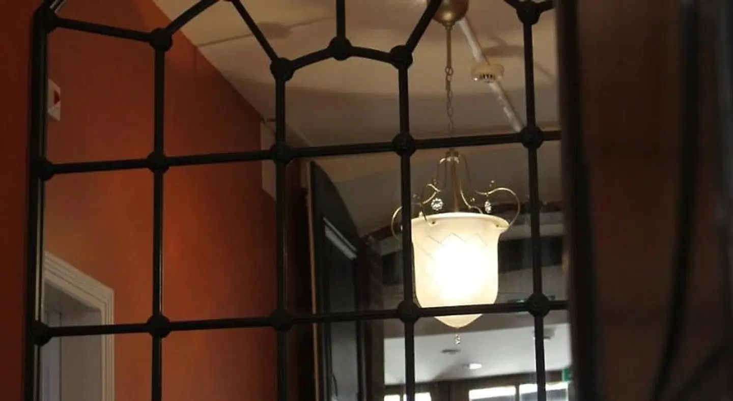 Raymond VII LOUNGE_LOBBY