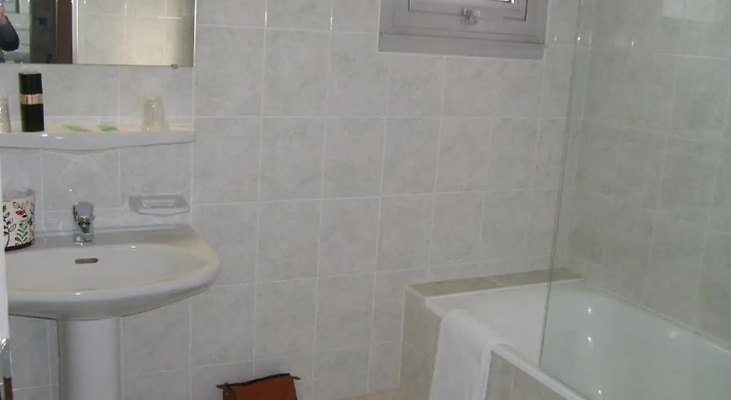 Citotel Saint Jacques BATHROOM