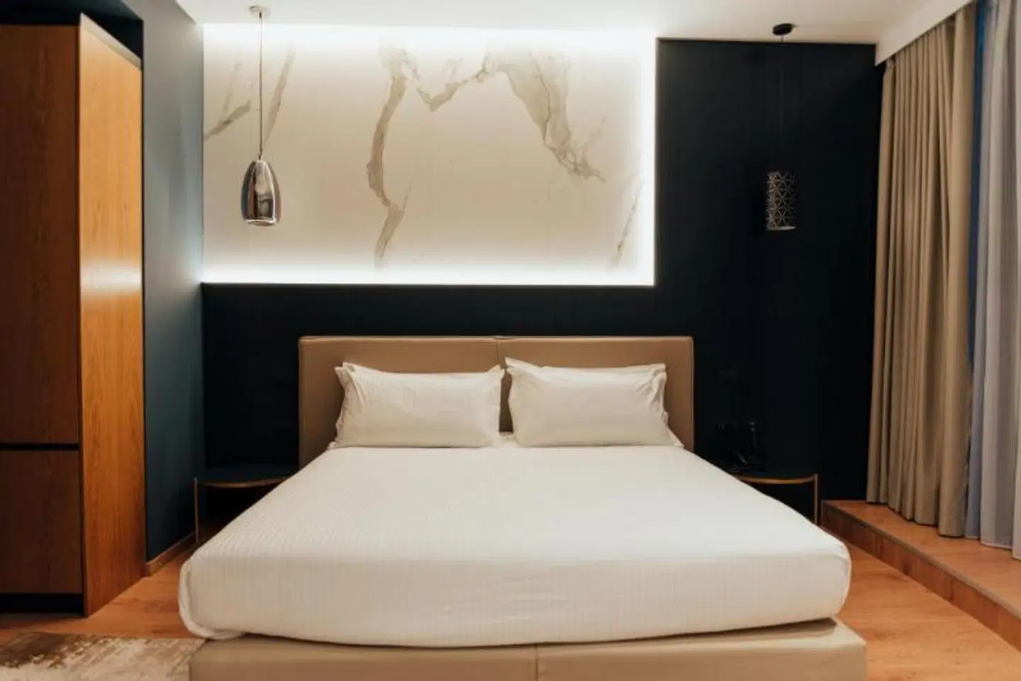 Black Diamond Hotel ROOM_EXAMPLE