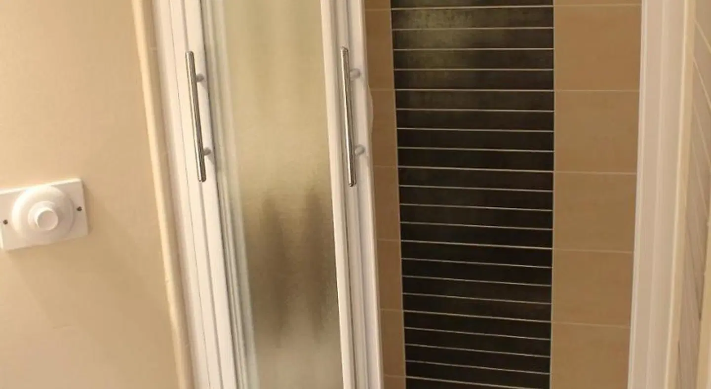 Logis Hôtel la Clé des Champs BATHROOM