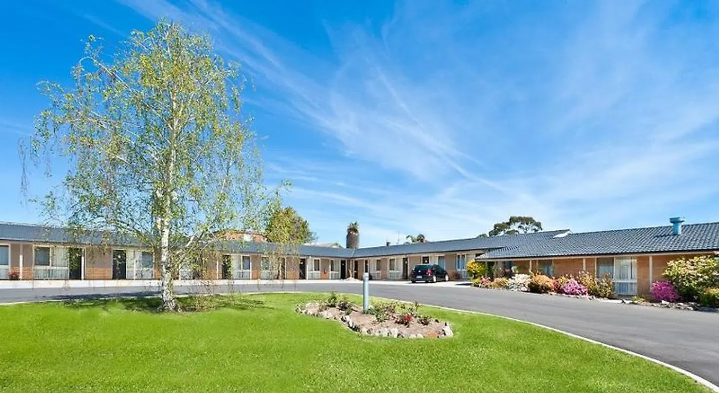 Bega Village Motor Inn GARDEN