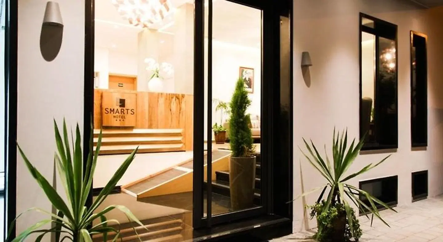 Smarts Hotel HEALTH_BEAUTY