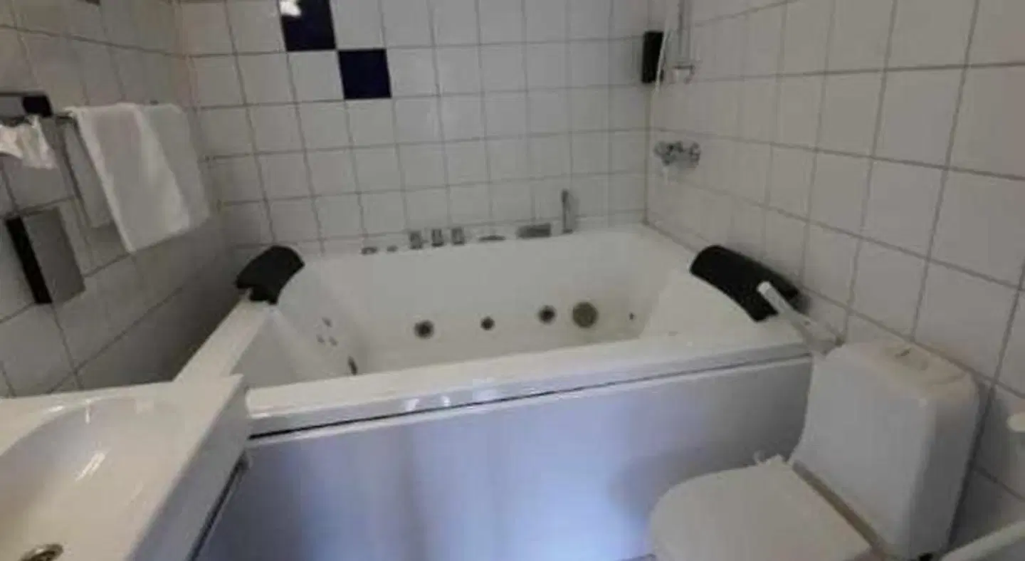 Sunndalsøra Hotel BATHROOM