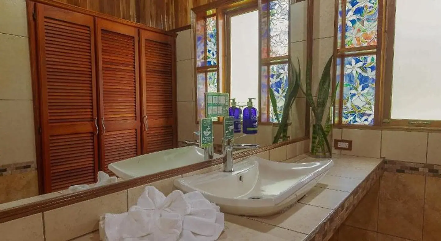 Los Pinos - Cabañas & Jardines BATHROOM