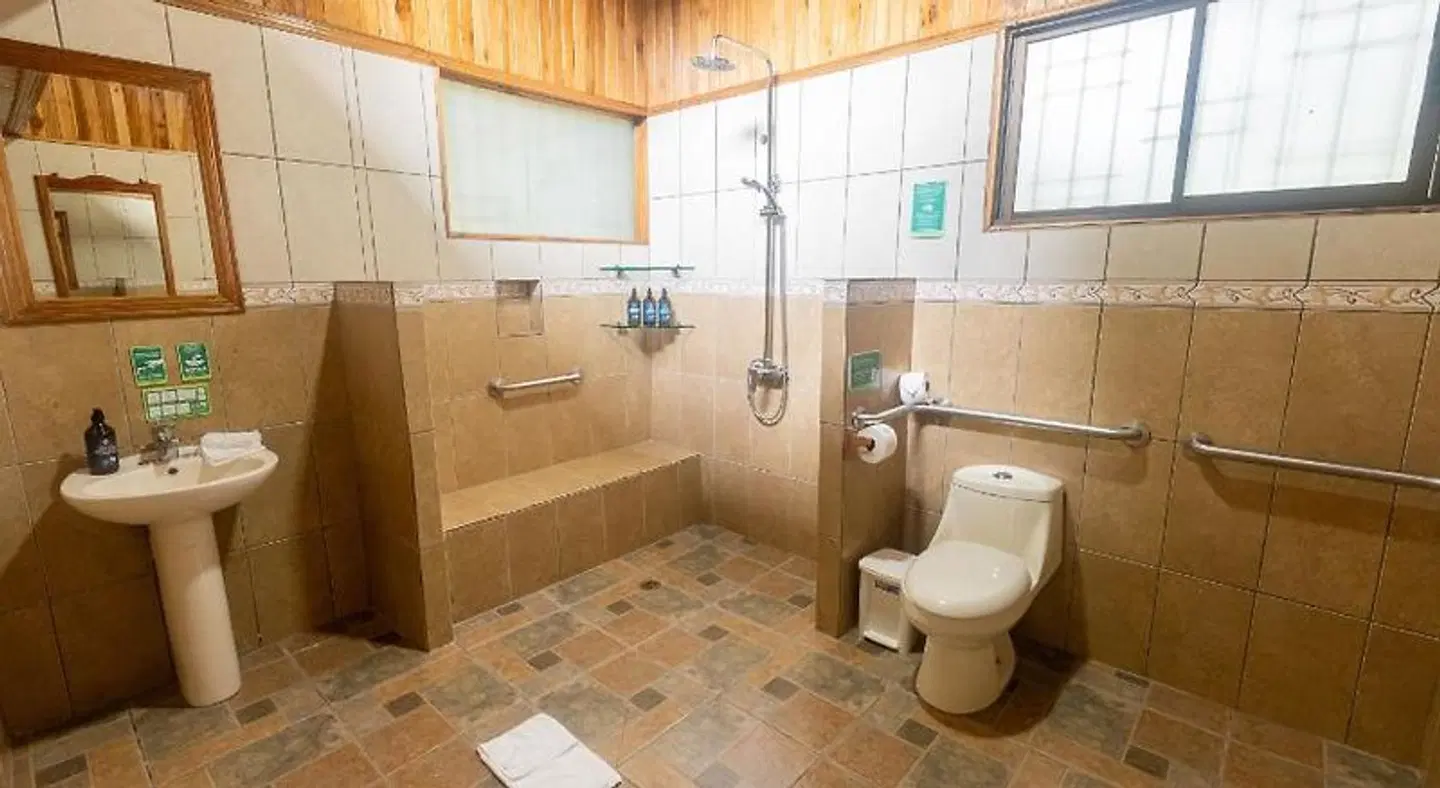 Los Pinos - Cabañas & Jardines BATHROOM