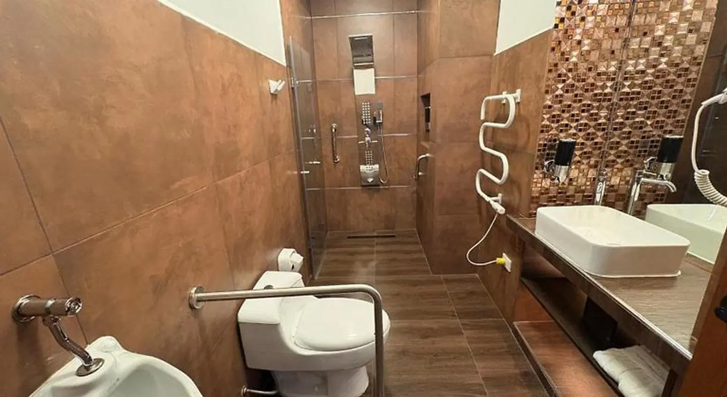 SACHA Centric, Cusco Hotel BATHROOM