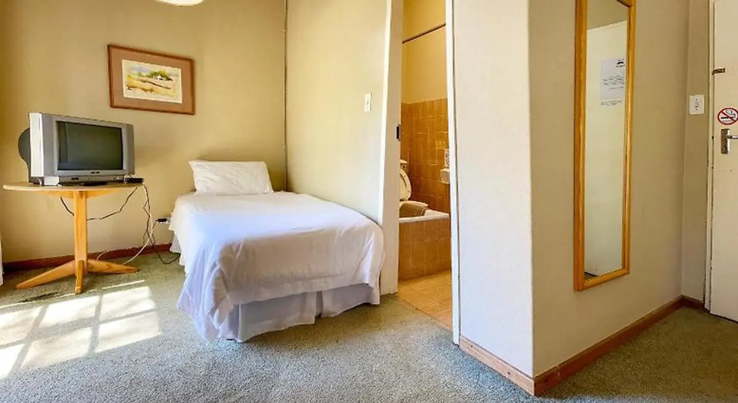 Hogsback Inn ROOM_EXAMPLE