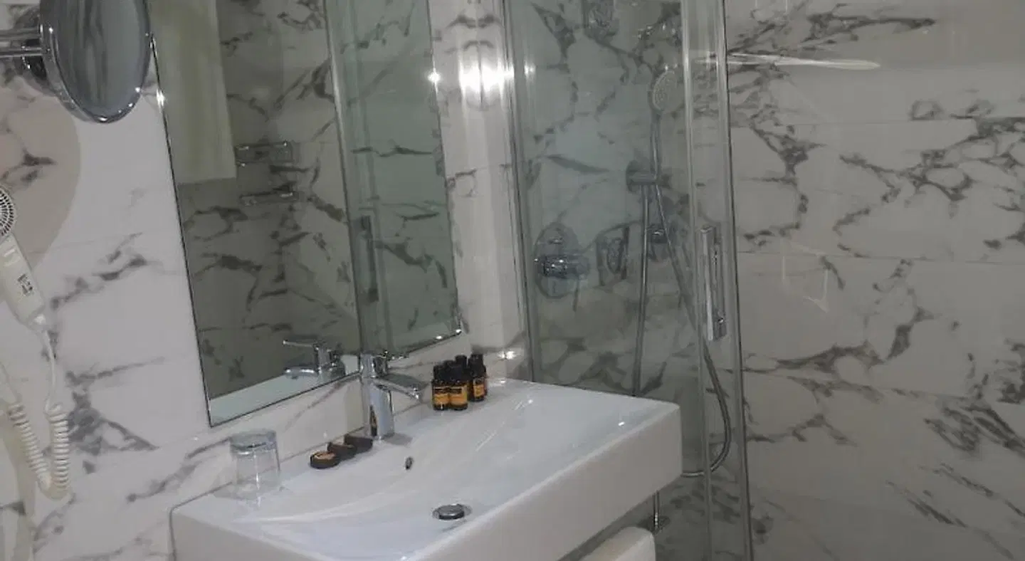 Hôtel Annakhil BATHROOM