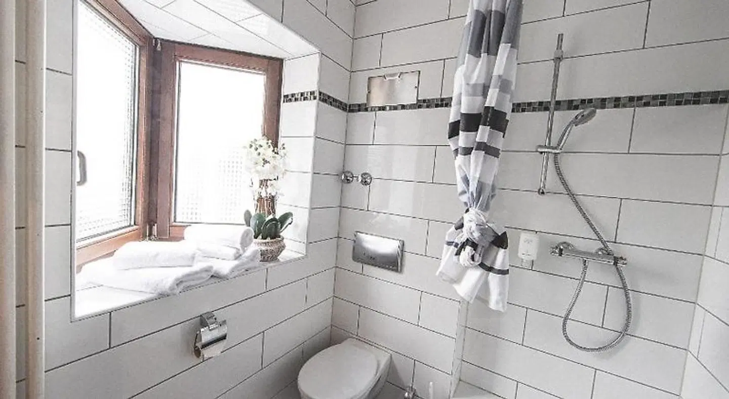 PLAZA INN Recklinghausen BATHROOM