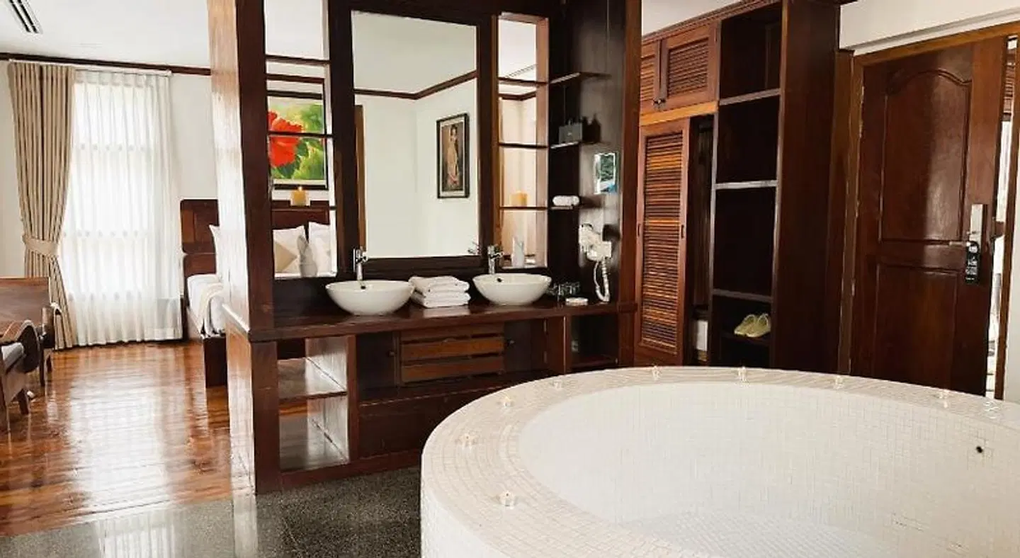 Rei Angkor Hotel BATHROOM