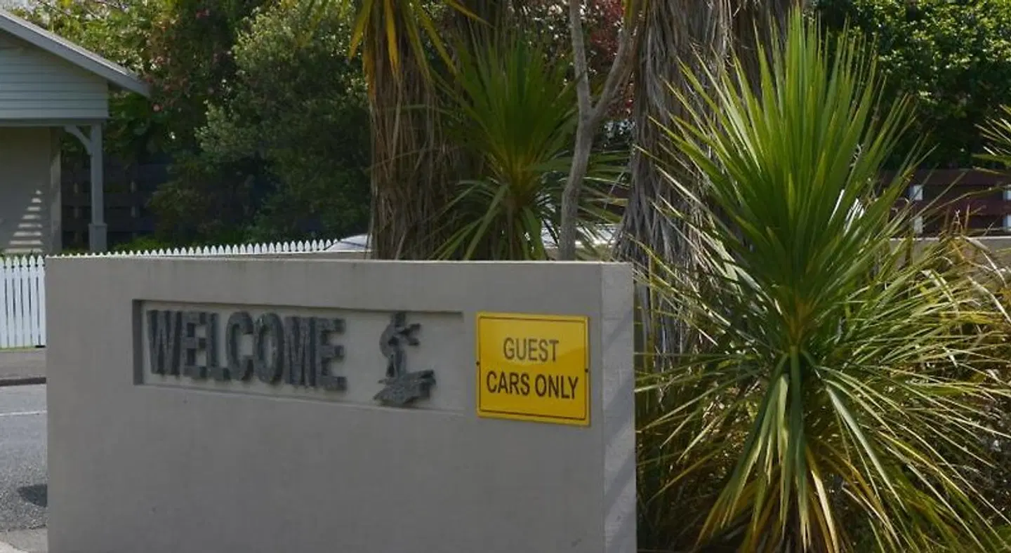 Fitzroy Beach Motel EXTERIOR