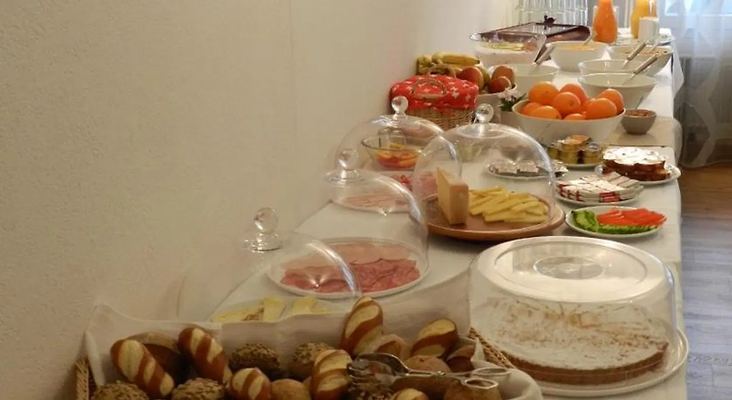 Bernina Bed and Breakfast RESTAURANT