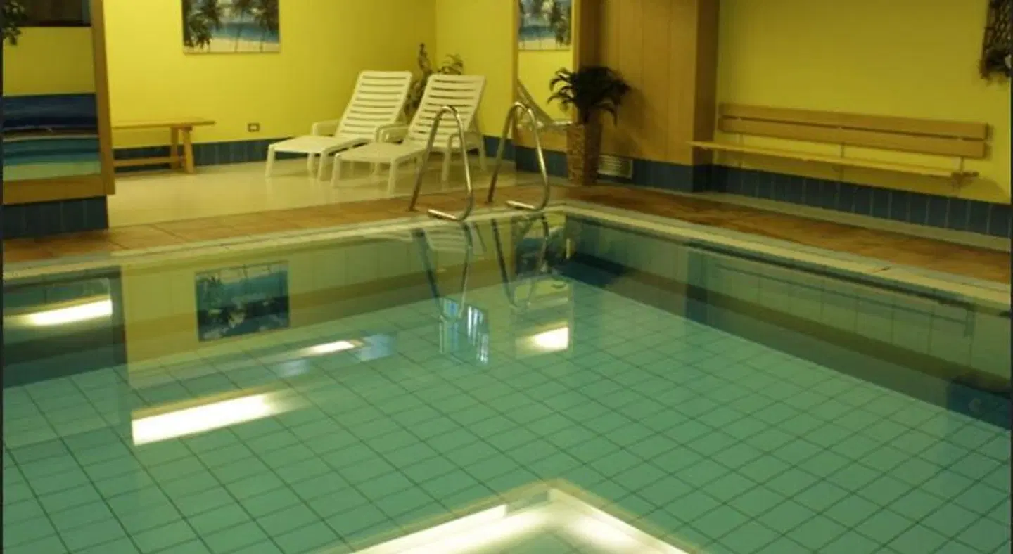 Venezia INDOOR_POOL