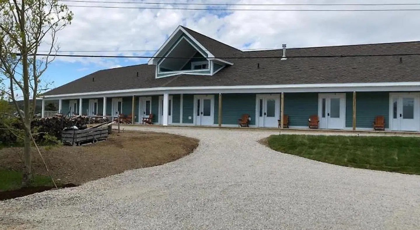 The Tides Inn EXTERIOR