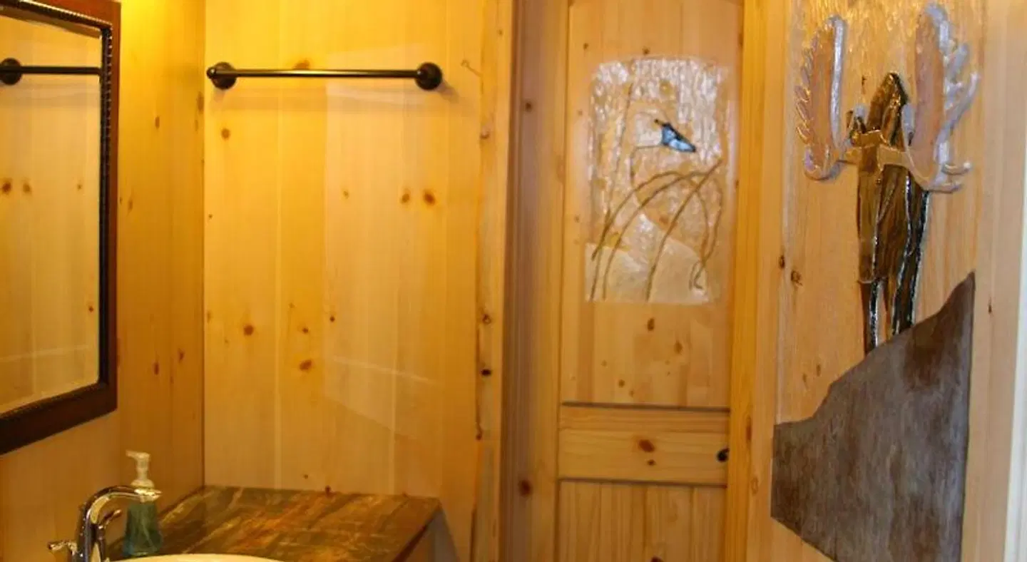 Anchor Point Captain Cook Lodge BATHROOM