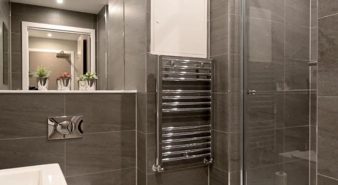 Destiny Scotland Apartments at Nelson Mandela Place BATHROOM