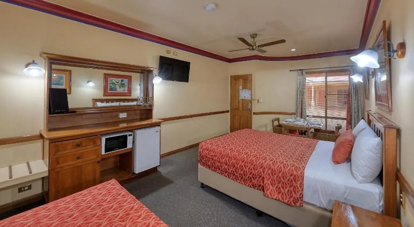 Homestead Motel ROOM_EXAMPLE