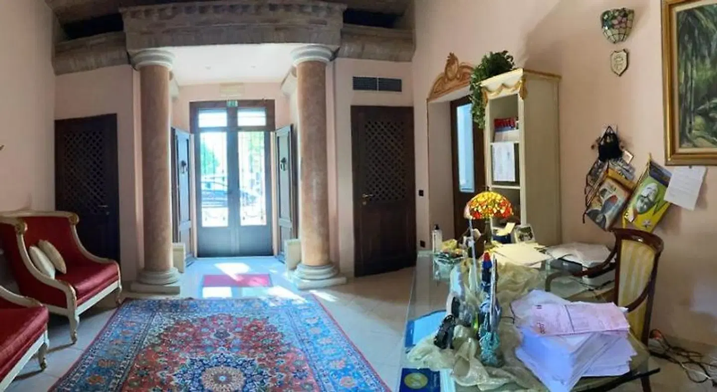 Dama Estense HEALTH_BEAUTY