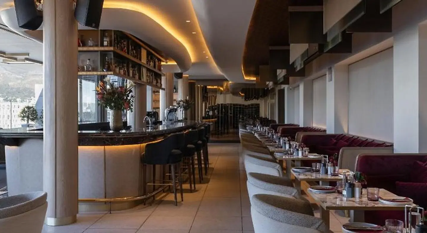 Park Inn by Radisson Cape Town Foreshore BAR