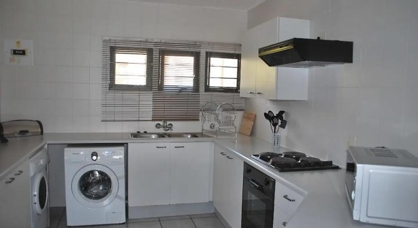 Sunninghill Guest Lodges BATHROOM