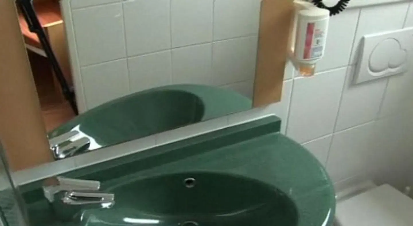 ibis Muenchen City BATHROOM