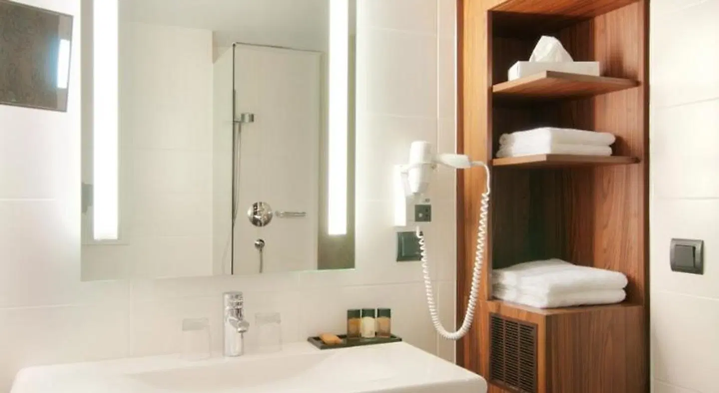 Hotel Imlauer Wien BATHROOM