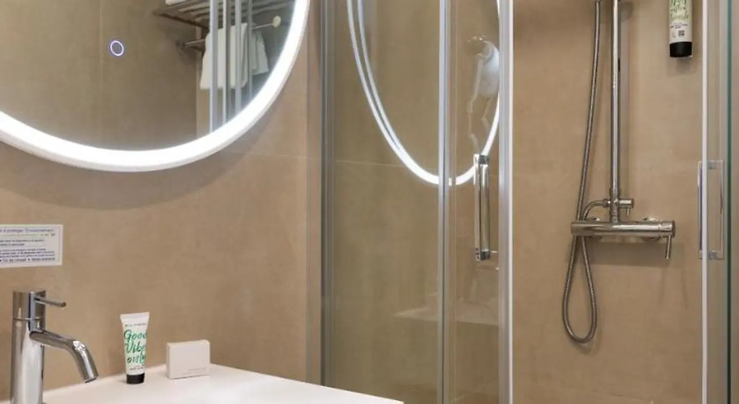 Hôtel Khla Nice BATHROOM