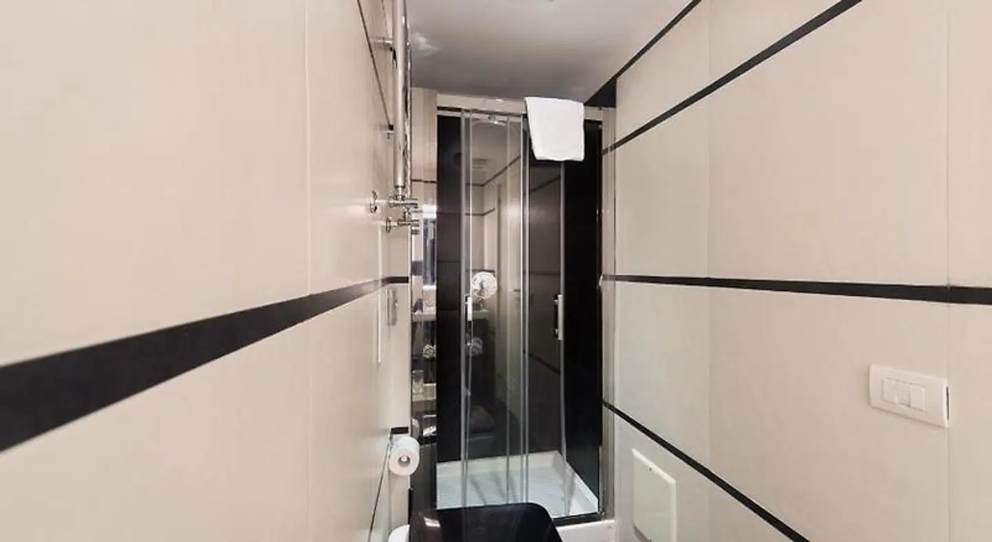 Santa Chiara Boutique Hotel BATHROOM