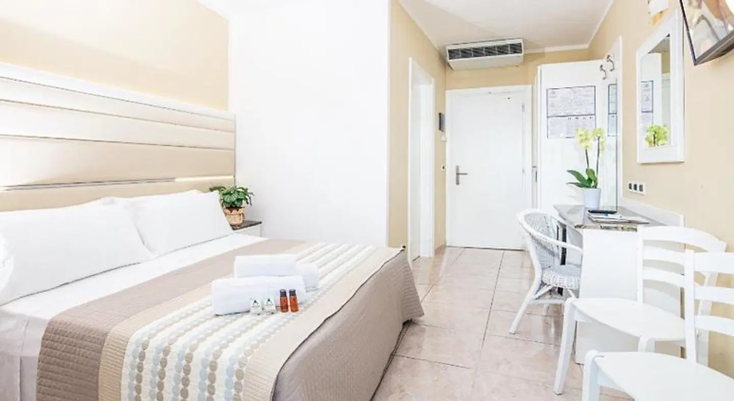 Hotel Mediterraneo ROOM_EXAMPLE
