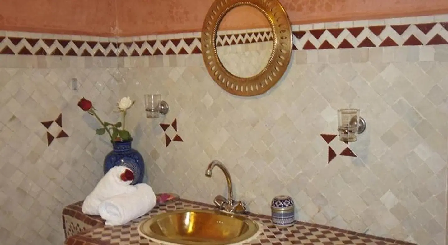 Riad Al khansaa ANIMAL