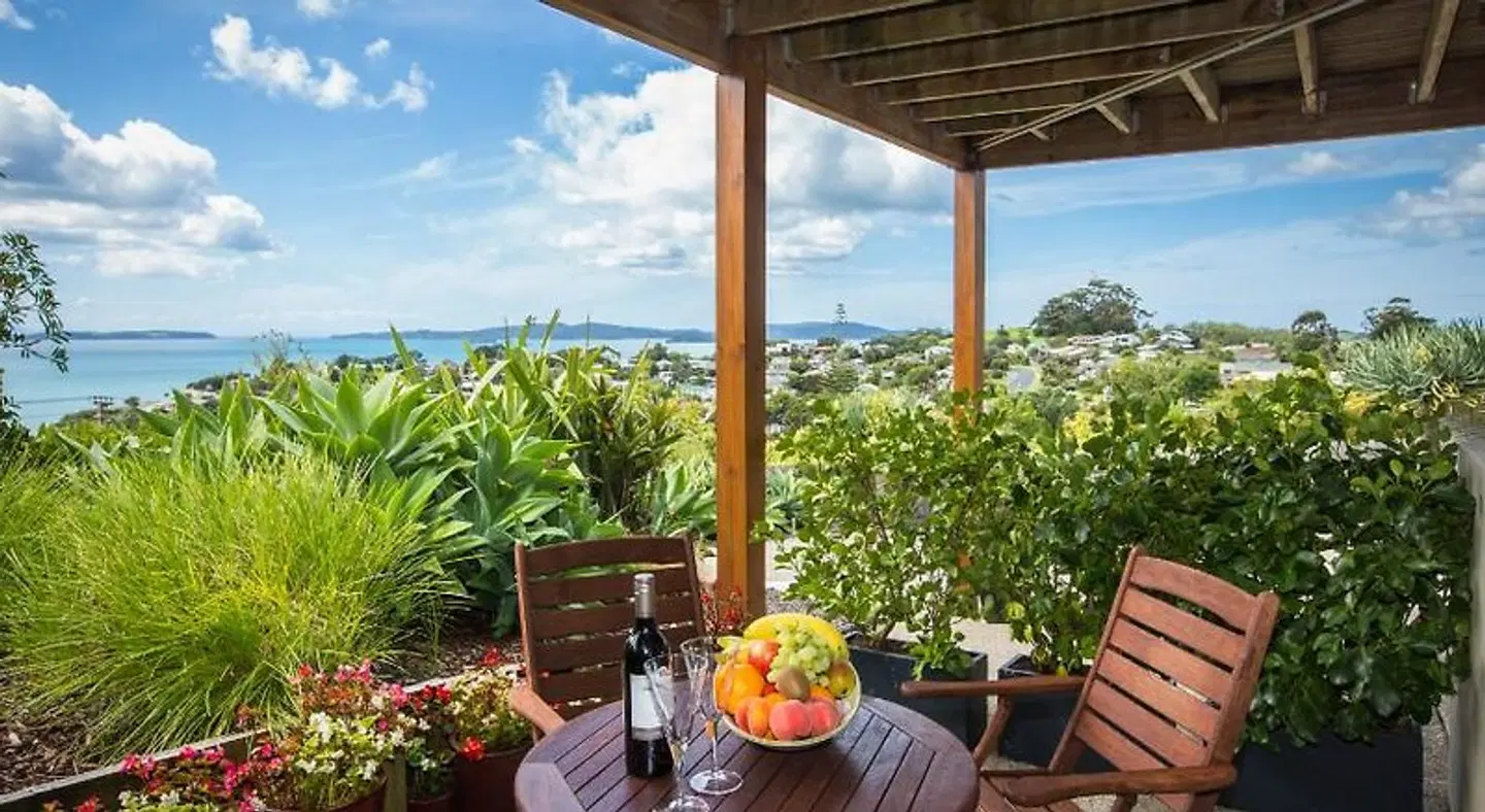 Tahi Lodge - Matakana Coast TERRACE