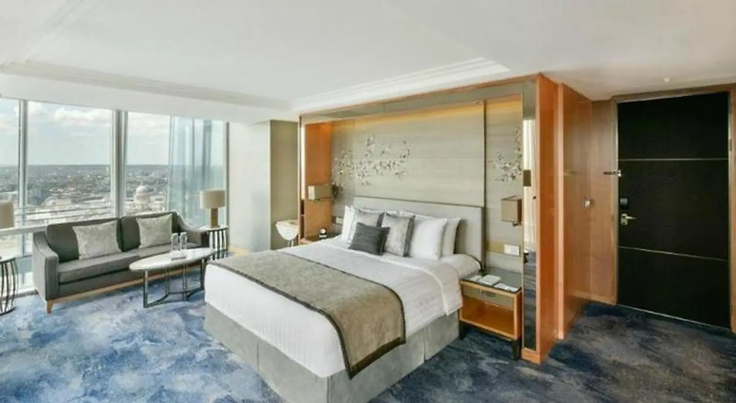 Shangri-La Hotel, At The Shard, London ROOM_EXAMPLE