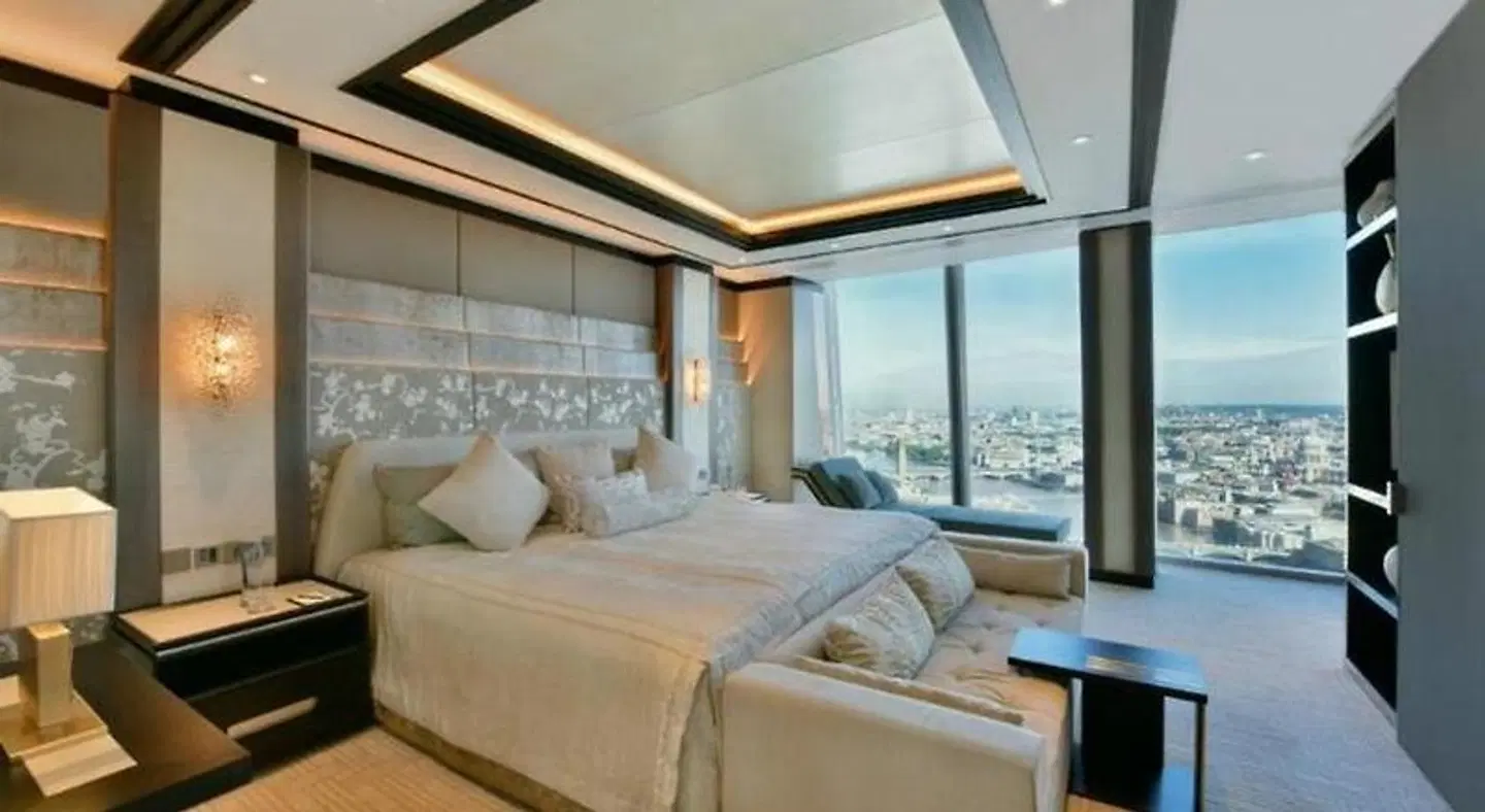 Shangri-La Hotel, At The Shard, London ROOM_EXAMPLE