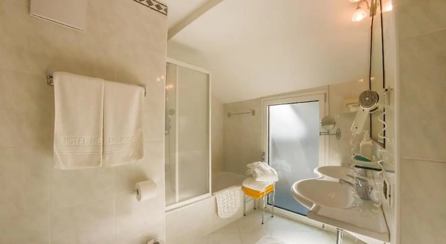Classic Hotel Meranerhof BATHROOM